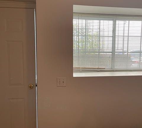 5th image of 3703 Hylan Blvd