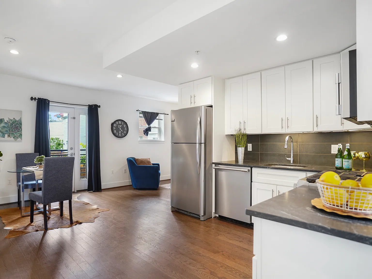 1 bed, 668 sqft, $2,100 — Photo 1