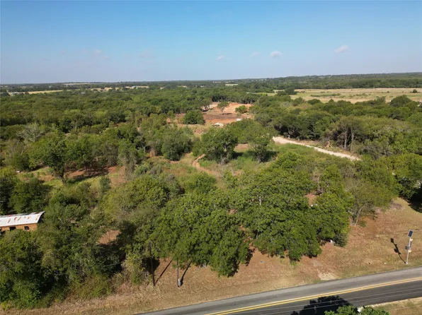 519 N Barron Rd, Covington, TX 76636