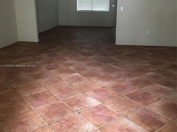 2nd image of 2935 Dunwoodie Pl #0