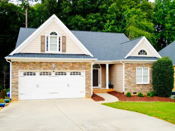 114 Bridle Path, Pittsboro, NC 27312