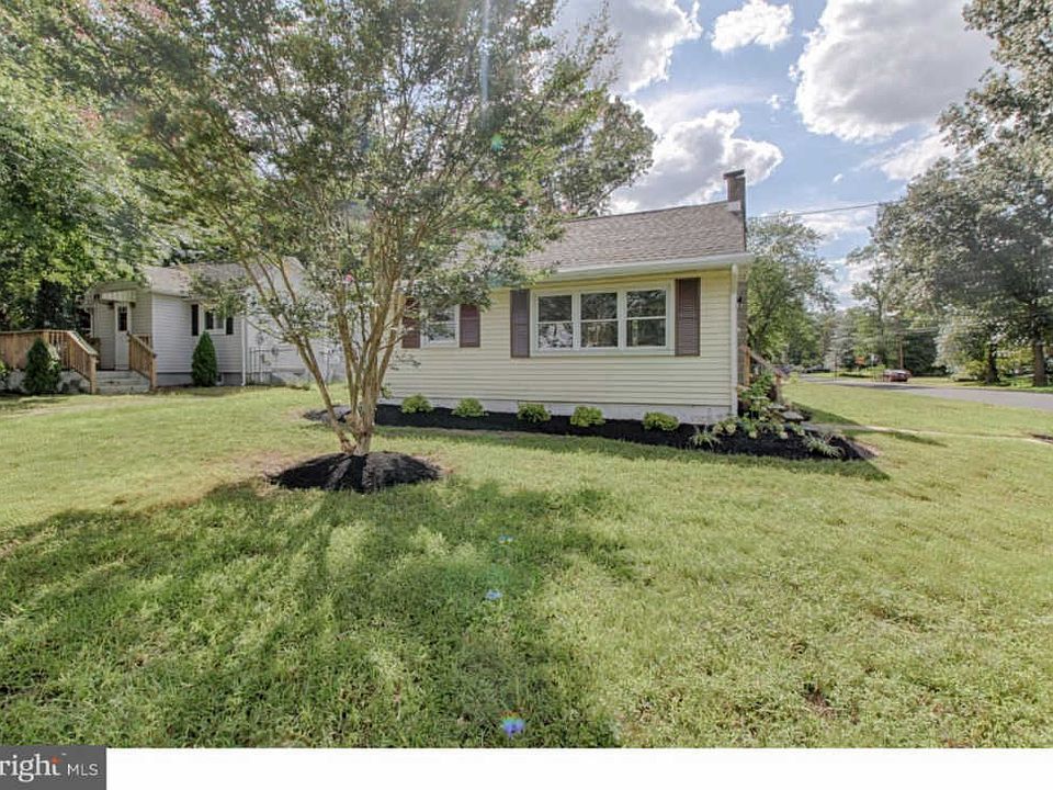 1st image of 2504 Walnut Ave
