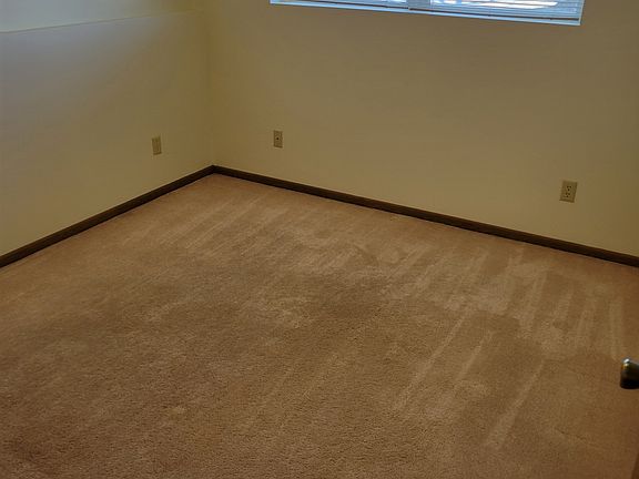 4th image of 1061 Redwood St APT 9