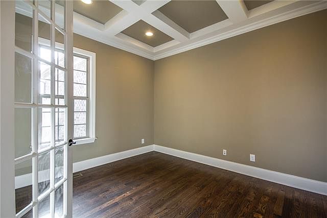 2nd image of 2200 Georgian Cir #51