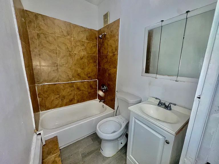 20 S Huntington Ave #1 — Photo 9