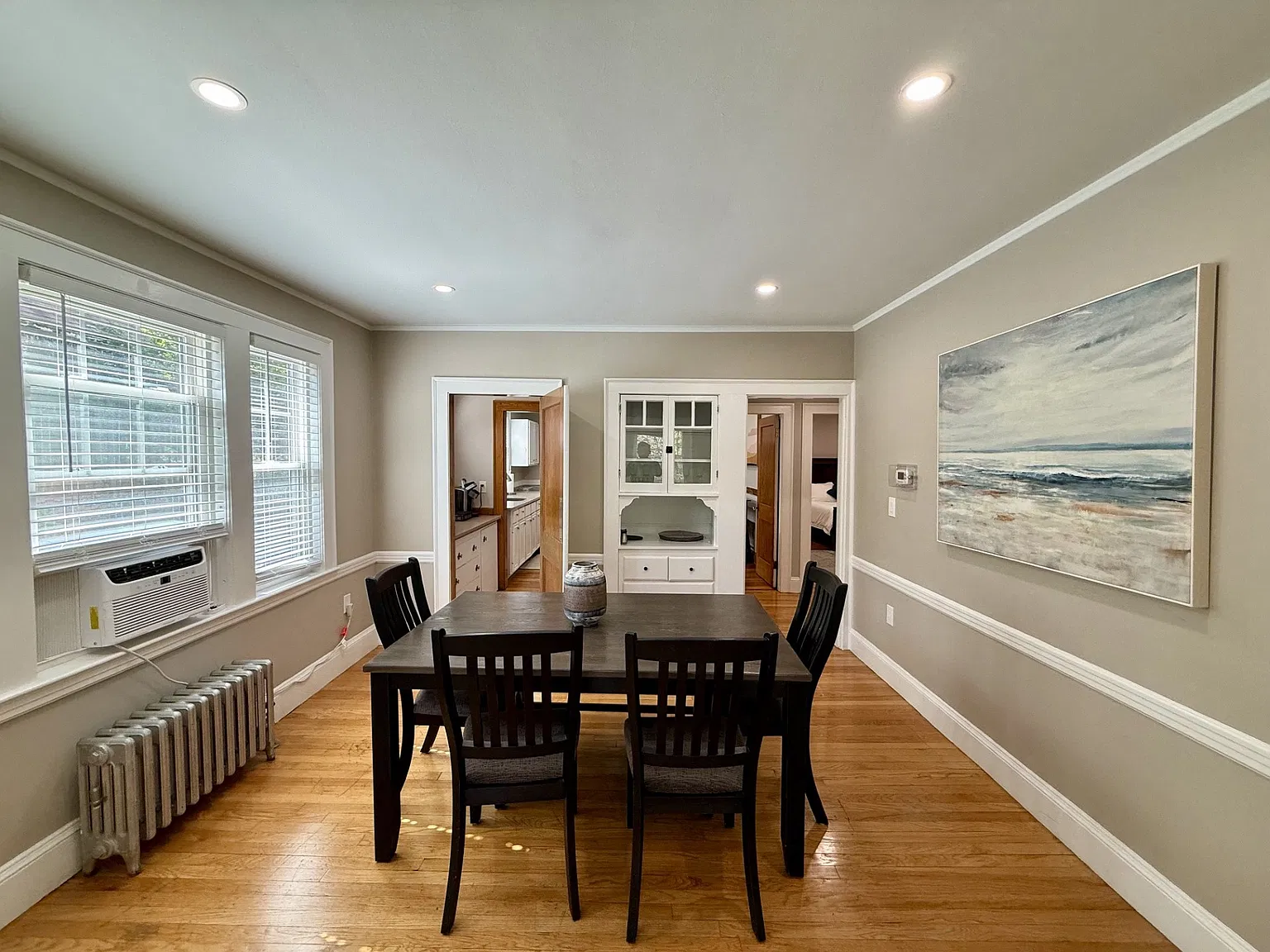 2 bed, 1350 sqft, $3,200 — Photo 3