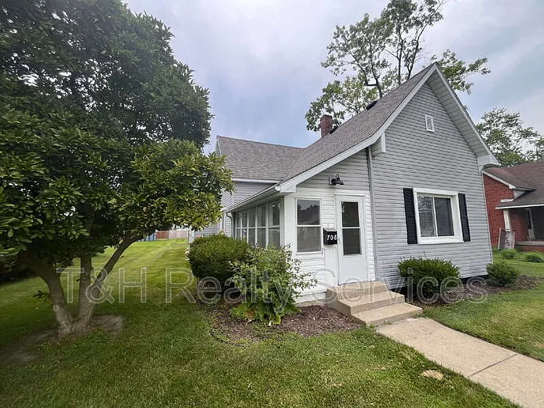 708 N Independence St — Photo 2