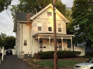 15 James St, Bergenfield, NJ 07621