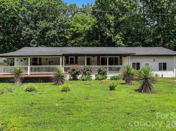 1306 Mooresville Rd, Kannapolis, NC 28081