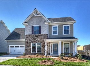 12620 Es Draper Dr, Huntersville, NC 28078