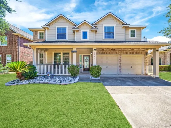 8715 Petersburg Lane, Houston, TX 77083