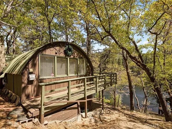 33117 Maple Ln, Green Valley Lake, CA 92341