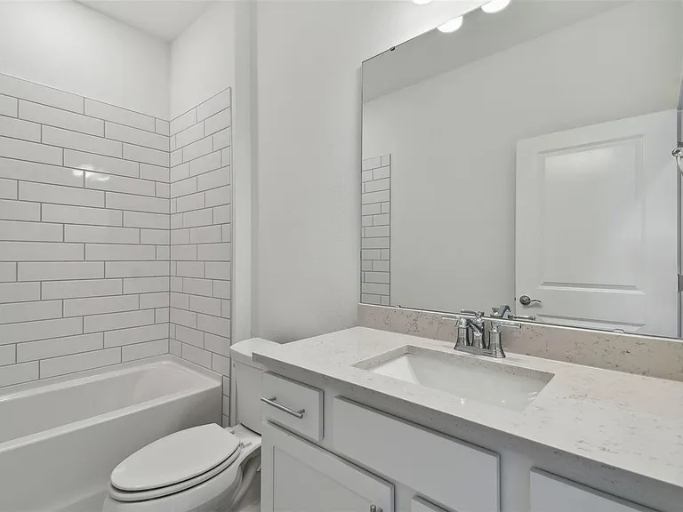 6741 Michael Favor Way — Photo 7
