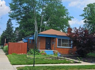 22638 Chippewa St, Detroit, MI 48219