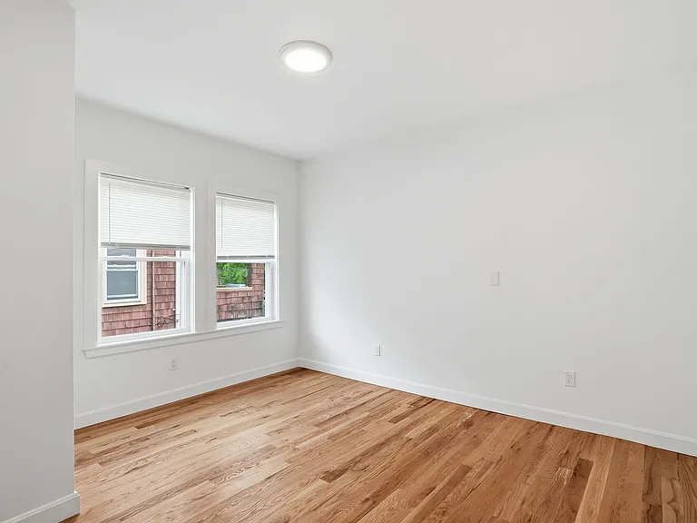 216 Broadway #2 — Photo 17