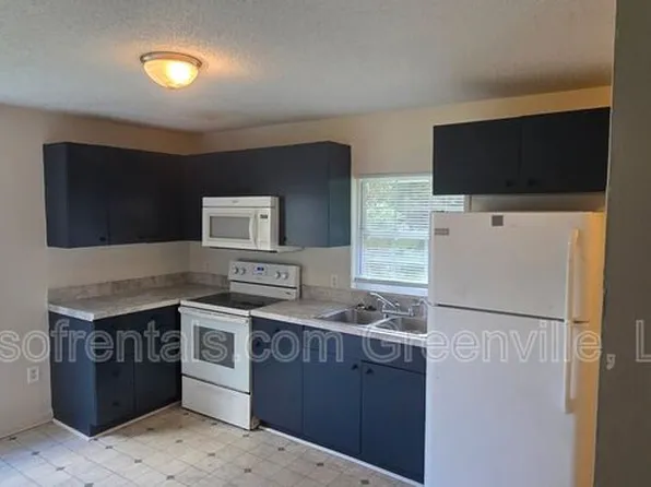 1501 Howard Dr, Fountain Inn, SC 29644