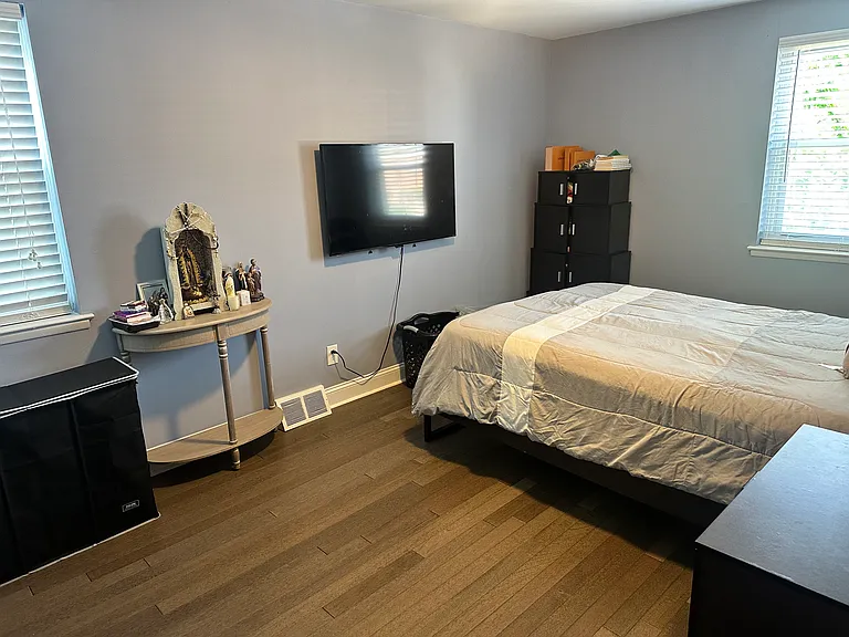 7952 Langdon St #2 — Photo 10