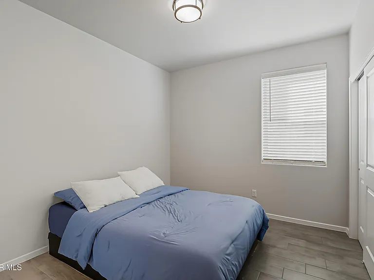 393 Frodsham St — Photo 29