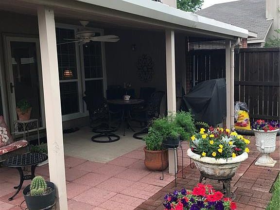 2nd image of 2110 Lantana Dr
