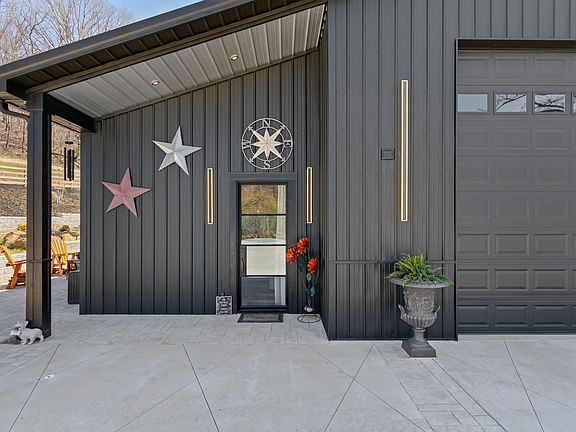 4th image of 2896 Fly Rd