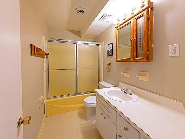 5326 Heather Ln — Photo 18