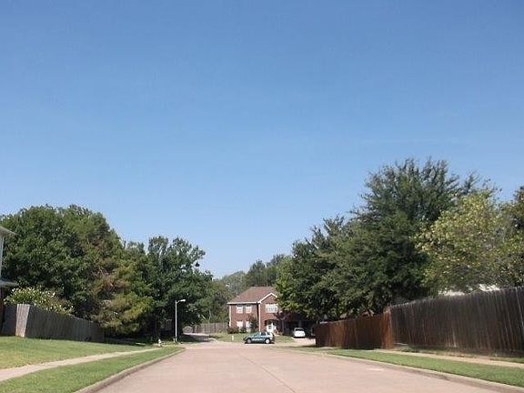 3rd image of 2908 Post Oak Ln