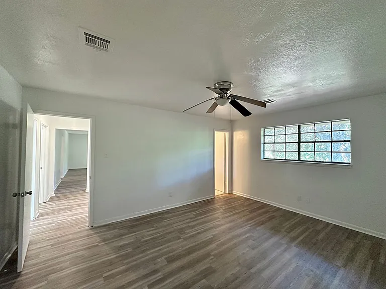 3822 Valley View Dr — Photo 20