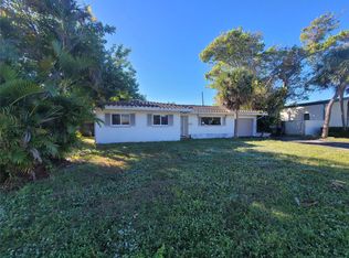 2230 NE 38th St, Pompano Beach, FL 33064