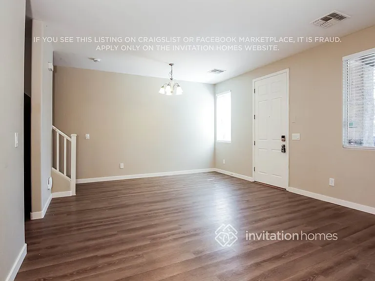 7 N 88th Ave — Photo 5