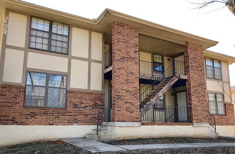 3264 NW Mill Dr — Photo 1