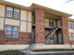 3264 NW Mill Dr, Blue Springs, MO 64015