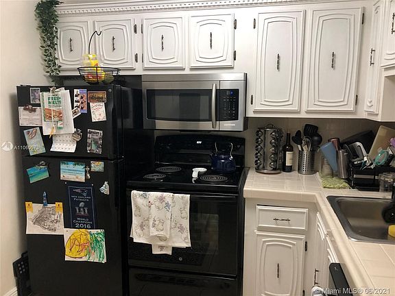 Neutral Kitchen
