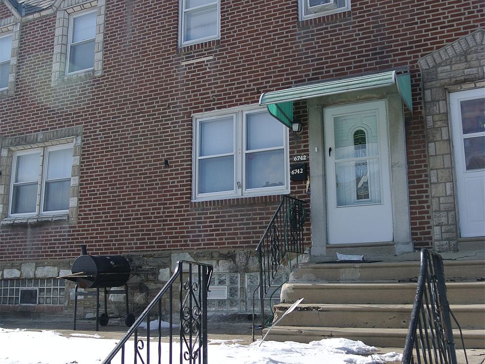 1st image of 6742 Oakland St