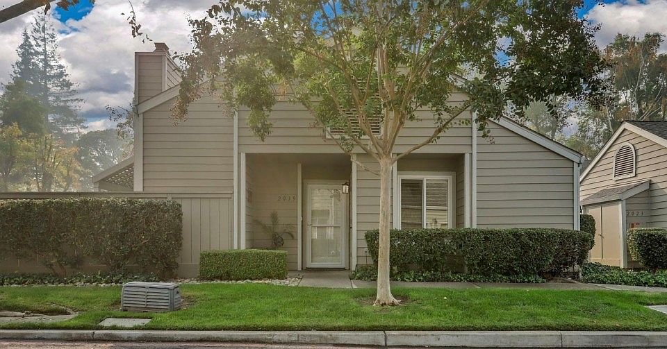 1st image of 2019 Cedar Ridge Dr