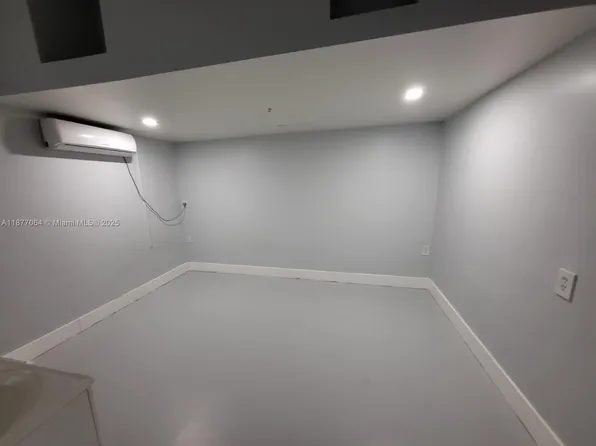 9749 SW 213th Ter, Cutler Bay, FL 33189