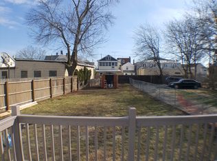 7 1st St, Raritan, NJ 08869