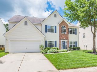 5719 Parkstone Dr, Matthews, NC 28104
