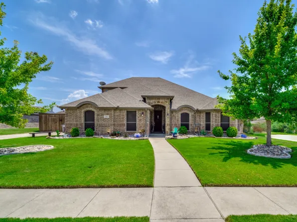 206 Debbie Way, Red Oak, TX 75154