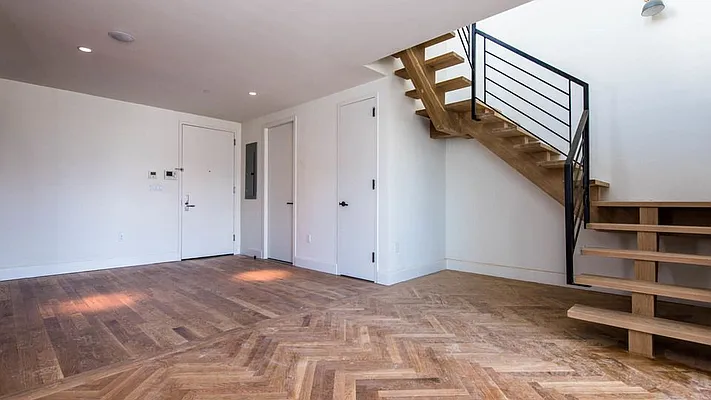 Rented by Nooklyn NYC LLC | media 51