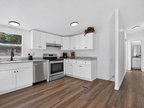 4th image of 167 Blue Sky Ln