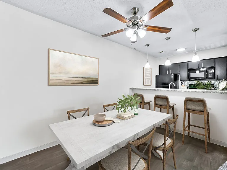 A1 Breakfast Nook & Kitchen