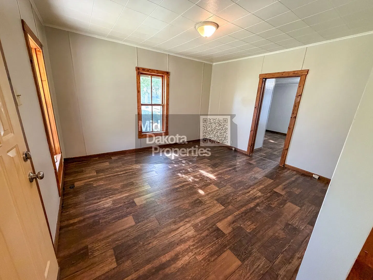 414 E 1st- 2 bedroom house — Photo 2