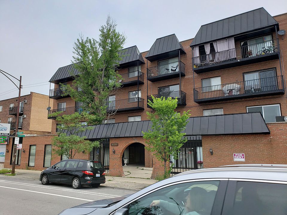 1st image of 6317 N Milwaukee Ave APT 1B