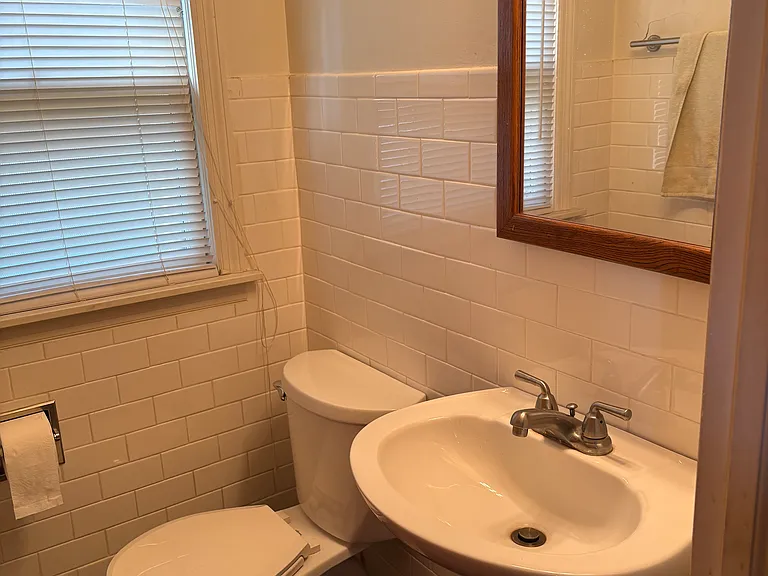 8218 Meadow Ln — Photo 4
