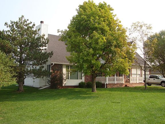 2nd image of 308 Briarwood Ln