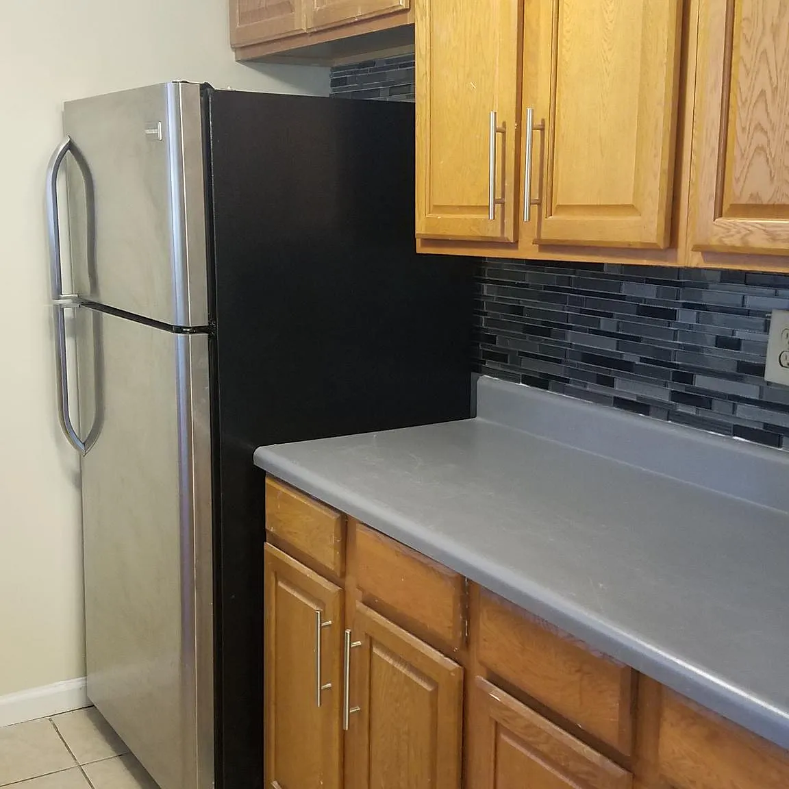 3 bed, 2.5 bath, 1200 sqft, $1,400 — Photo 2