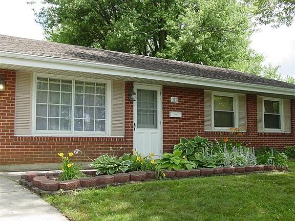 2nd image of 727 Mount Vernon Dr