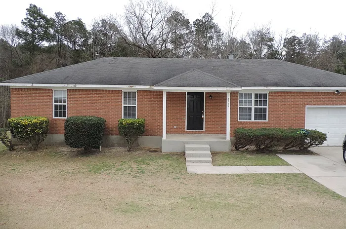 3881 Crest Dr — Photo 37