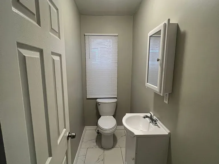 7202 S Marshfield Ave — Photo 27