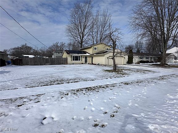 5th image of 750 Robinwood Ave